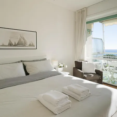 Seaview Terrace Mini Flat *