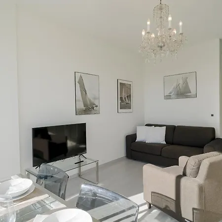 Seaview Terrace Mini Flat