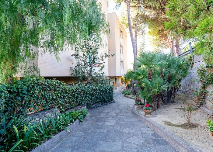 Guesthost - Seaview Terrace Mini Flat Sanremo