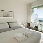 Guesthost - Seaview Terrace Mini Flat *