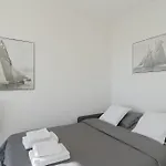 Guesthost - Seaview Terrace Mini Flat Sanremo