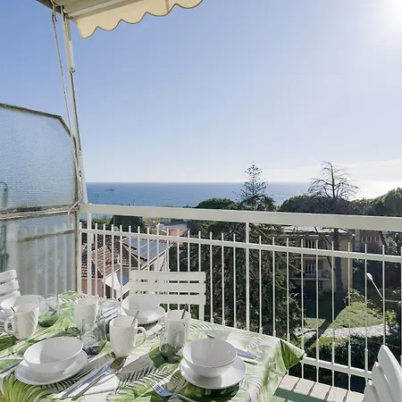 Apartmán Guesthost - Seaview Terrace Mini Flat Sanremo