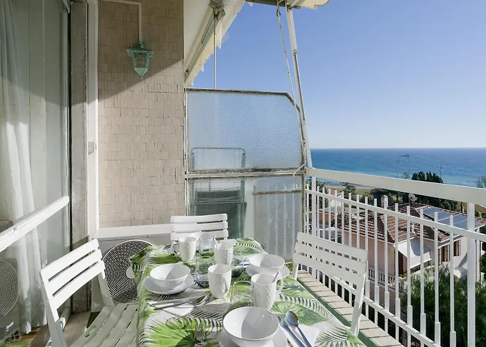 Guesthost - Seaview Terrace Mini Flat Lejlighed