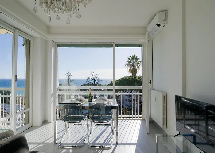 Guesthost - Seaview Terrace Mini Flat